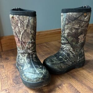 Camo Bog Boots